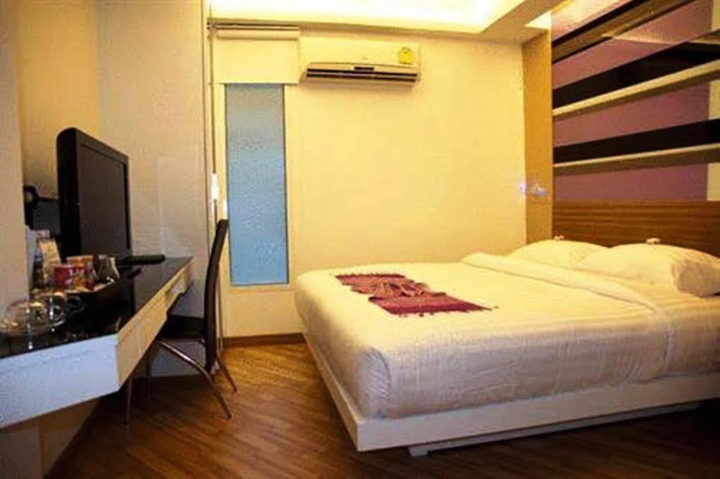 Studio Asoke Bangkok Exterior foto