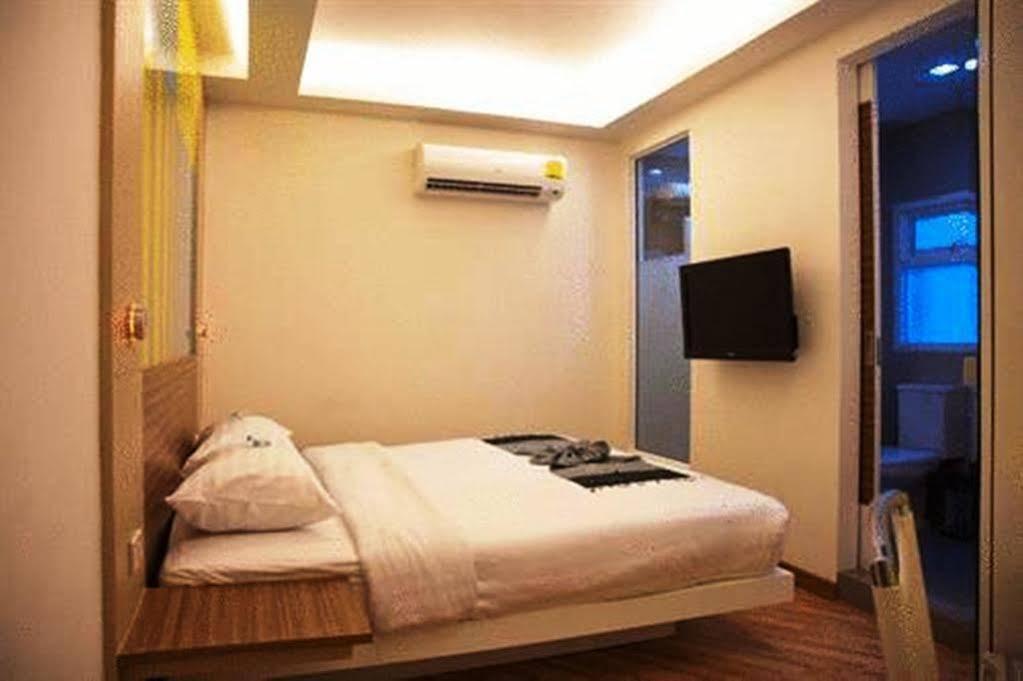 Studio Asoke Bangkok Exterior foto